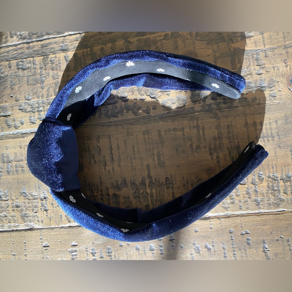 Lele Sadoughi Navy Velvet Knot Headband | Bestseller | Comfortable Wide Band - Picture 9 of 14